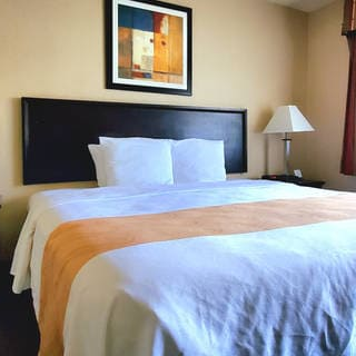 Katella Inn & Suites