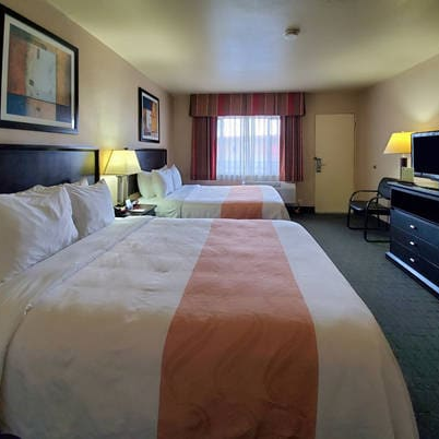 Katella Inn & Suites